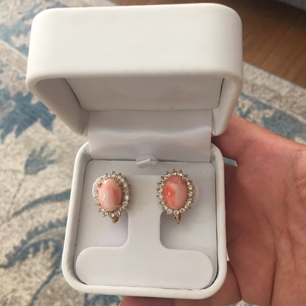 Angel skin coral and crystal glass gold plated metal earrings - Picture 5 of 5